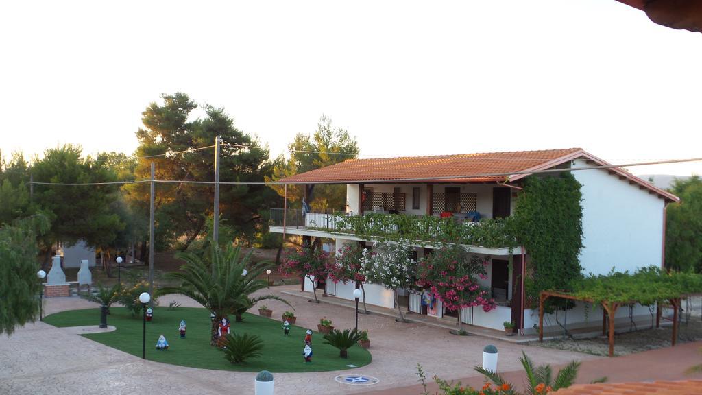Camping Villaggio Riviera Foce Varano Eksteriør bilde